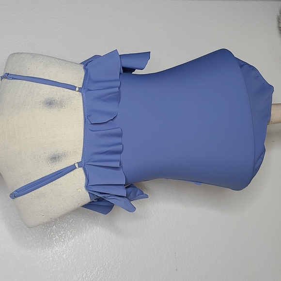 One Piece Bathing Suit Size Large Dutch Blue Ruffle Detail NWOT Beach Travel Fun - Picture 4 of 9